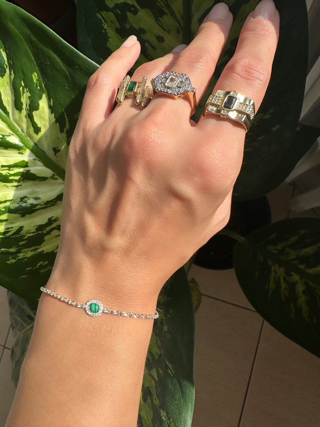 Yeşil taş detaylı bileklik ✨