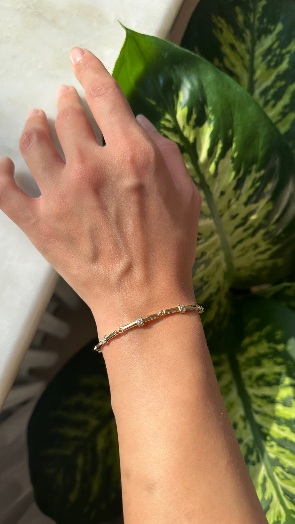 İnce taş detaylı bileklik ✨