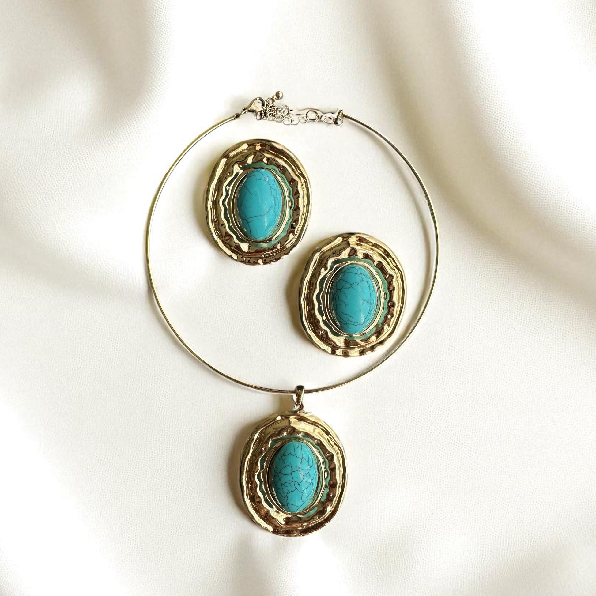 Mavi taşlı kolye ve küpe seti ✨