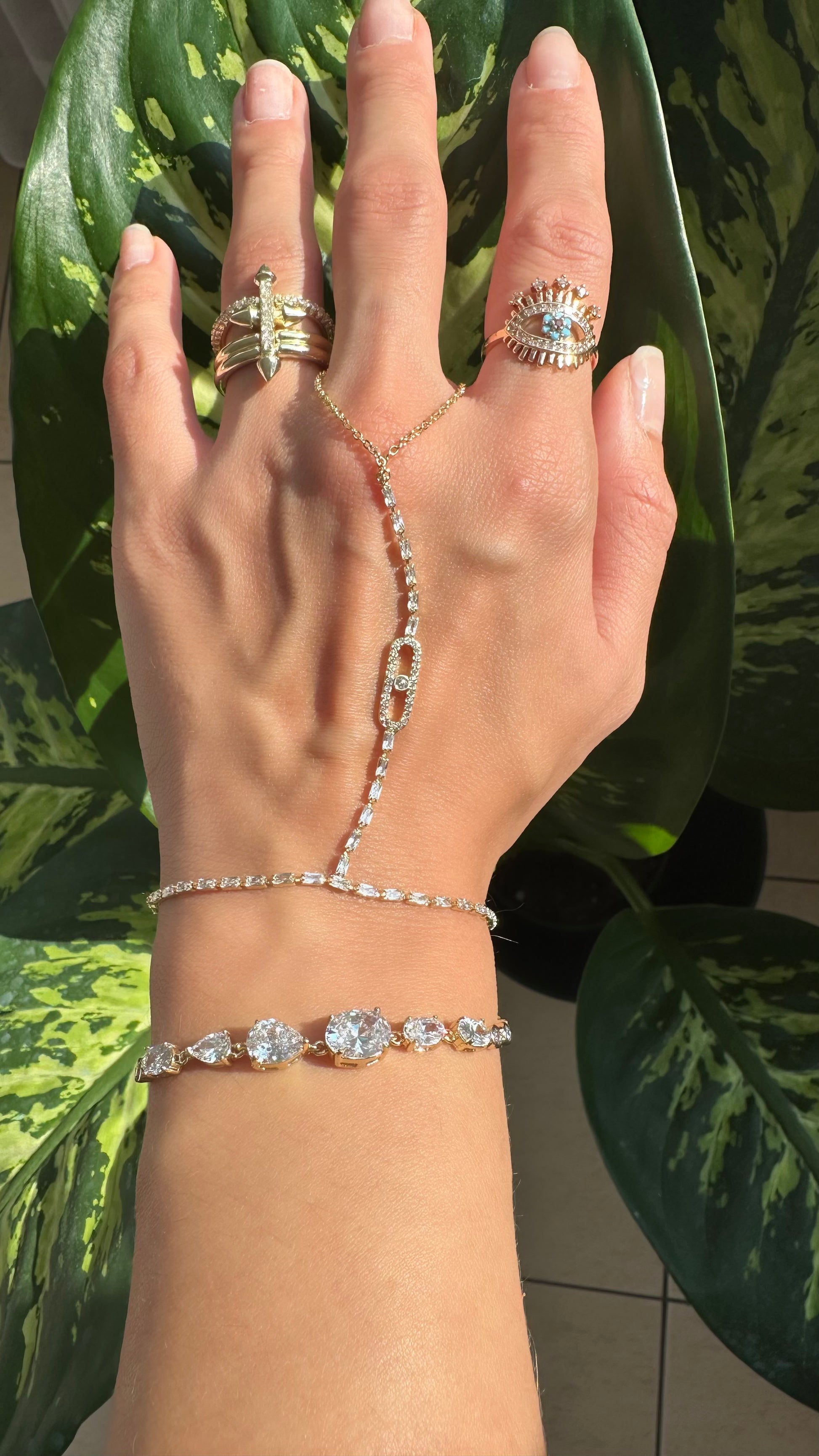 Büyük taşlı bileklik ✨