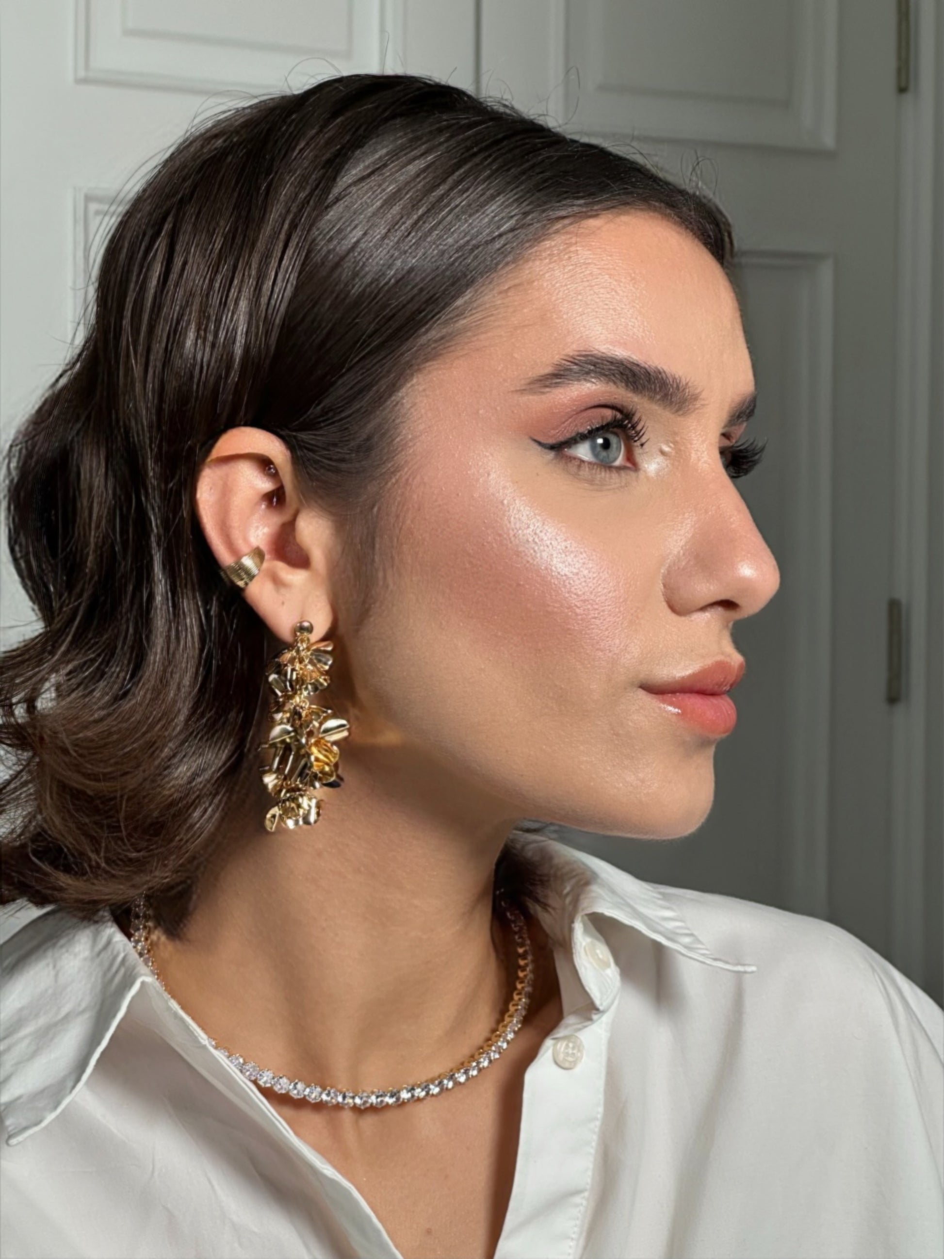 Çiçek şekilli süslemeli küpe ✨