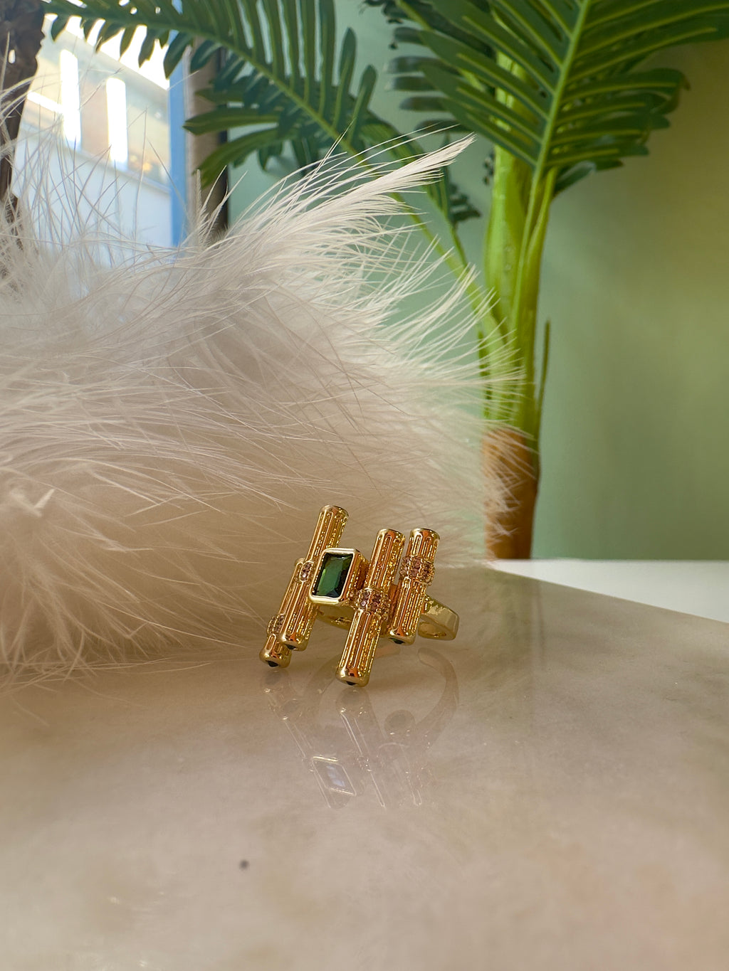 Yeşil taş detaylı ayarlanabilir yüzük