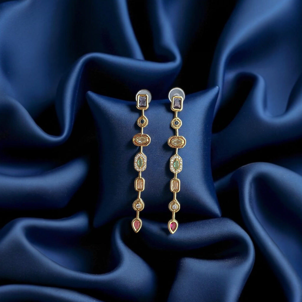 Renkli taşlı küpe ✨